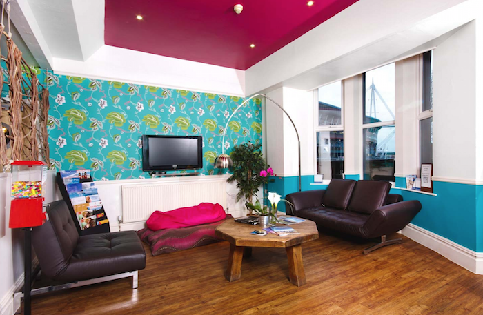 Awesome Hostels to stay in around Europe