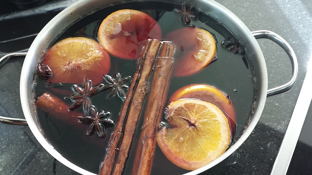 How to Make Traditional Glogg Wine