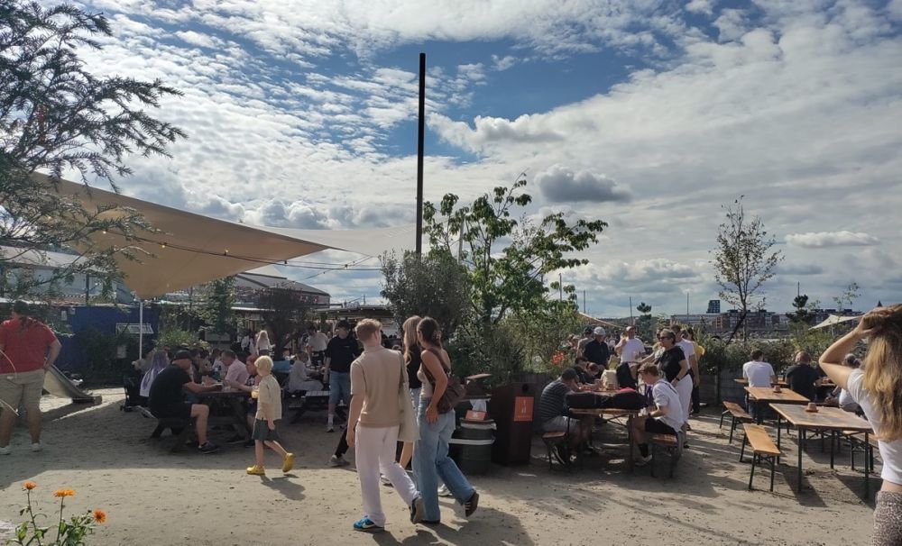 Eating Outside in Copenhagen this Summer